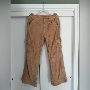 American Eagle Outfitters Women’s Tan Cargo Pants